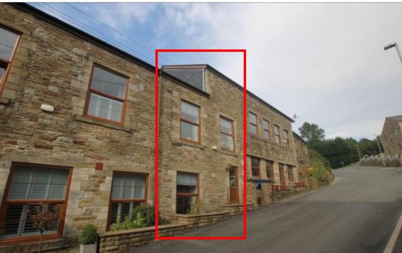 Double Room With En-Suite Shower And Juliet Balcony Rossendale Exterior photo